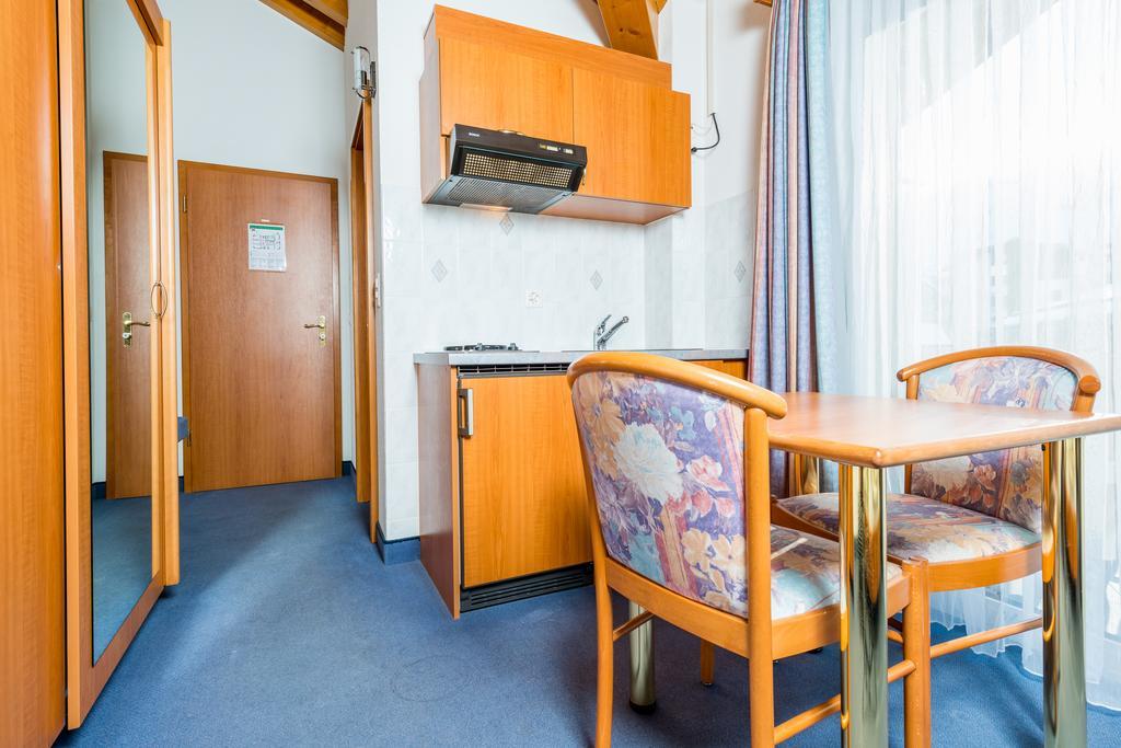 Hotel Alpenperle Saas Fee Kültér fotó