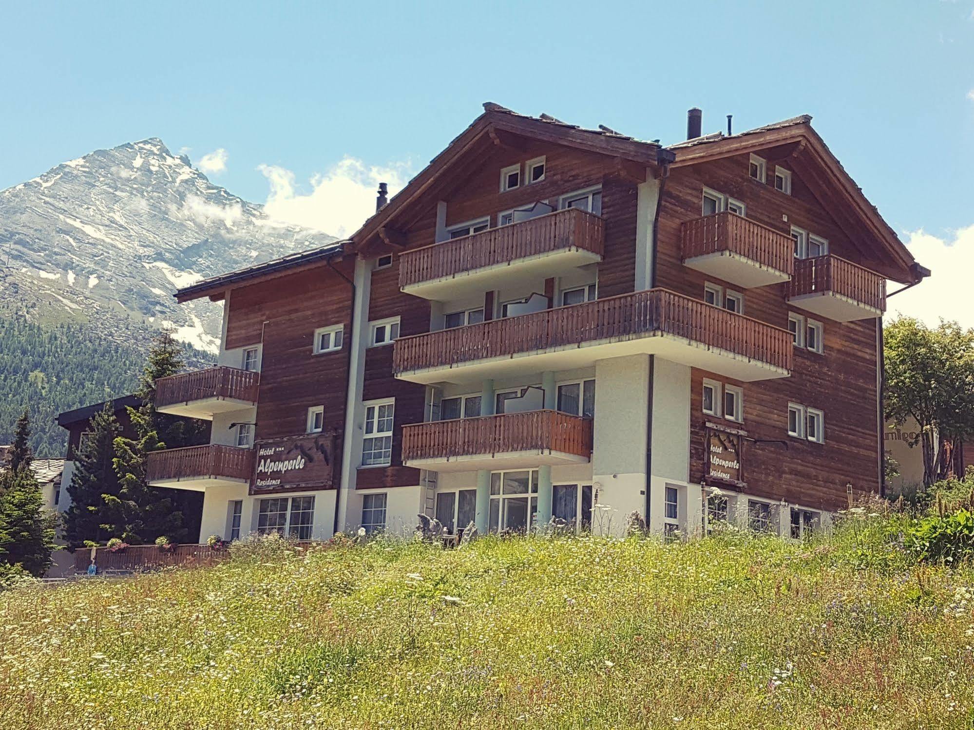 Hotel Alpenperle Saas Fee Kültér fotó