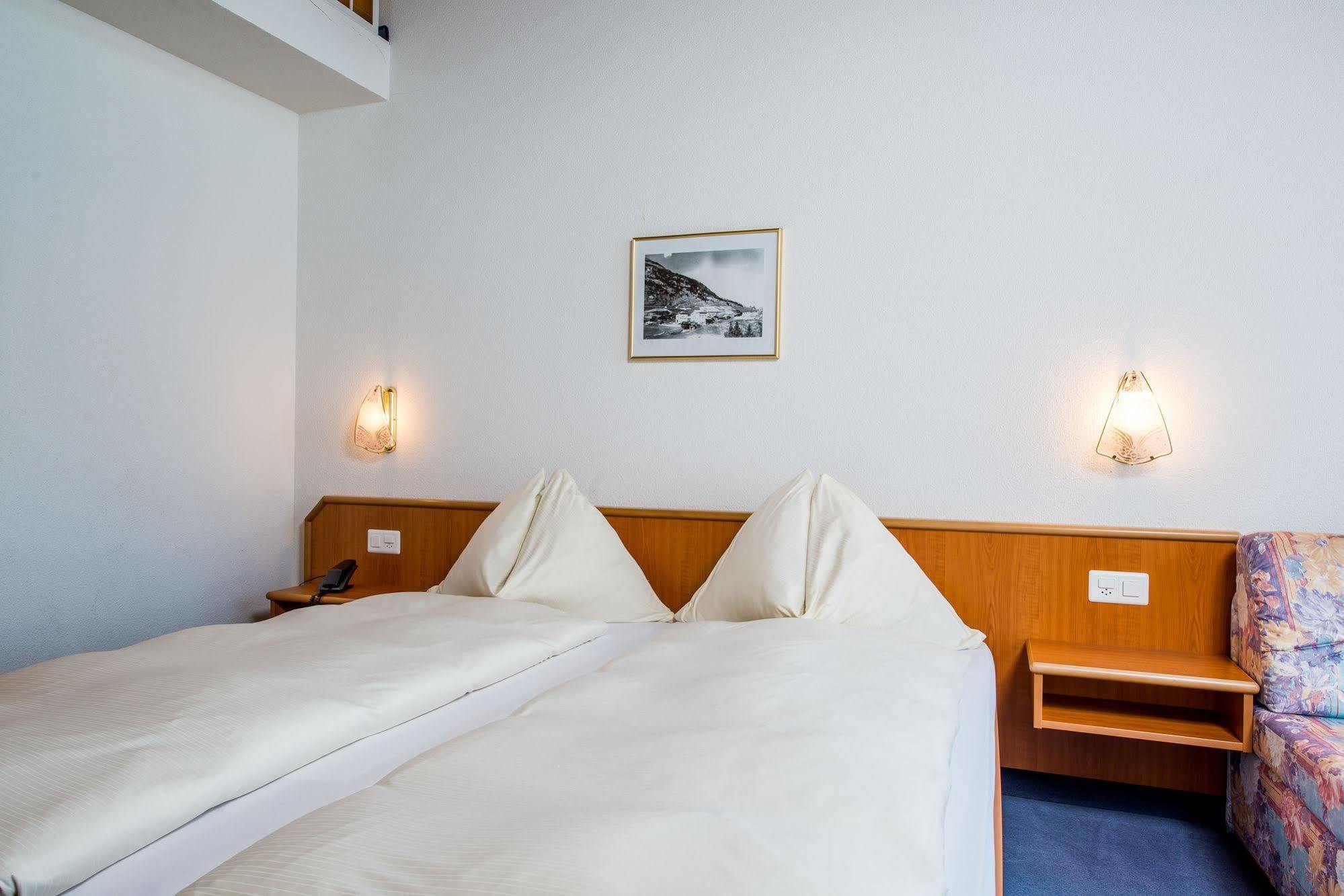 Hotel Alpenperle Saas Fee Kültér fotó