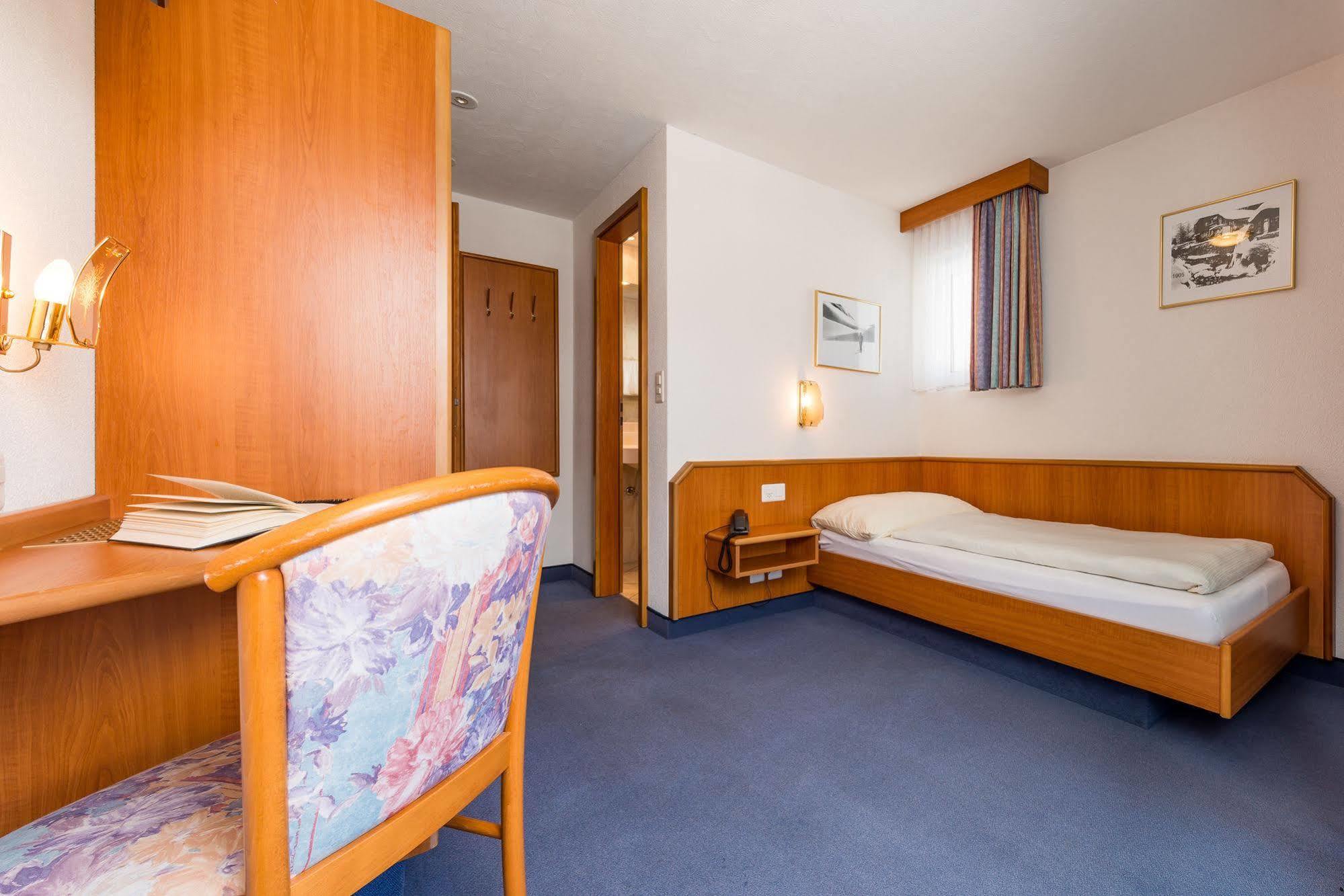 Hotel Alpenperle Saas Fee Kültér fotó