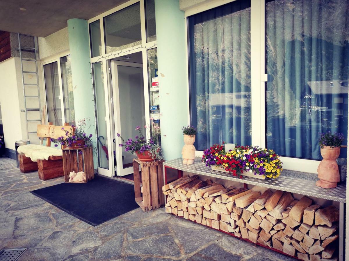 Hotel Alpenperle Saas Fee Kültér fotó